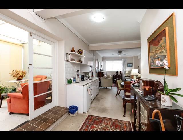 1 BEDROOM APARTMENT FOR SALE IN DURBAN CENTRAL